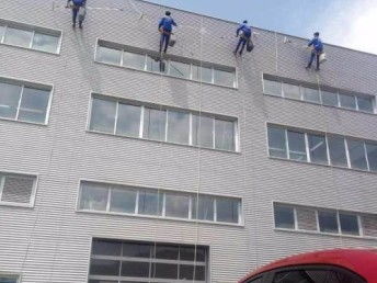 南京秦淮專業保潔清洗服務 地毯、外墻與開荒保潔全方位解決方案